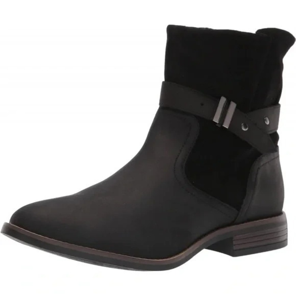 CLARKS Women Size 9M Black Camzin Strap Fashion Boots‎ Booties Ankle Sock Style